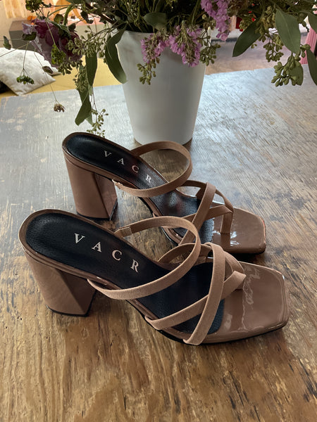 Sandalia Beige
