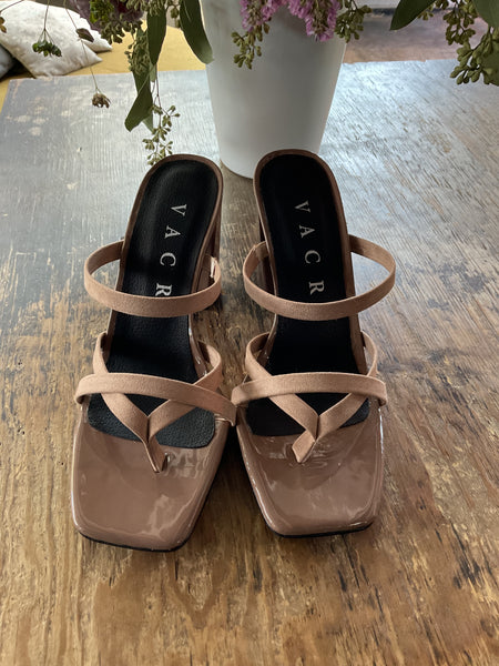 Sandalia Beige