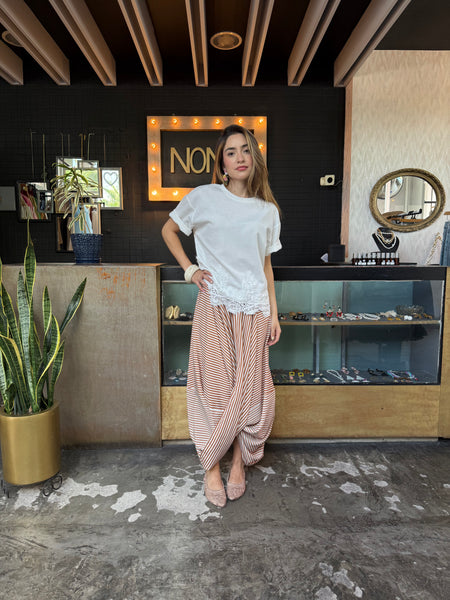 Blusa blanca con encaje