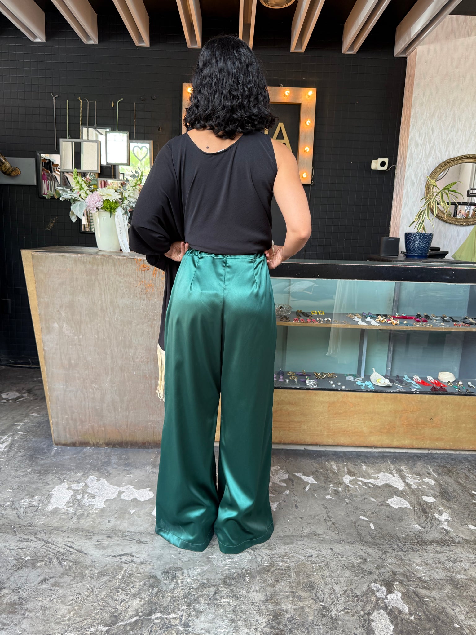 Pantalón satín verde