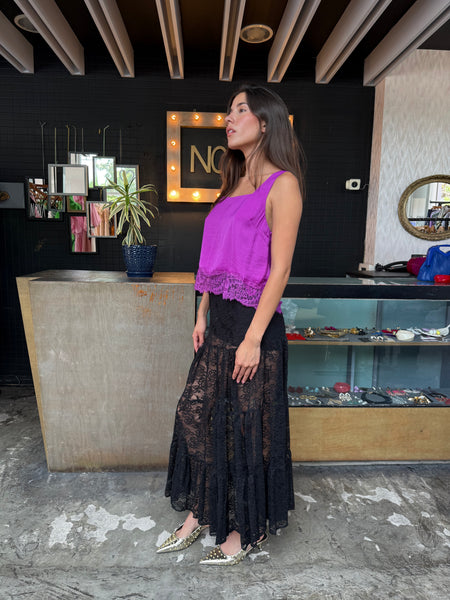 Blusa encaje uva