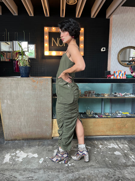 Vestido lápiz militar