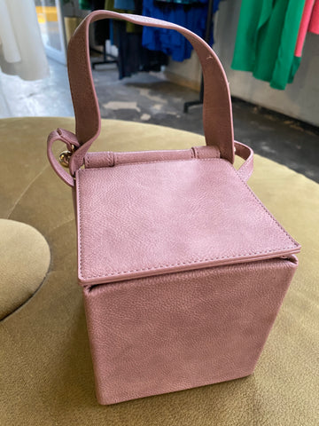 Clutch cubo