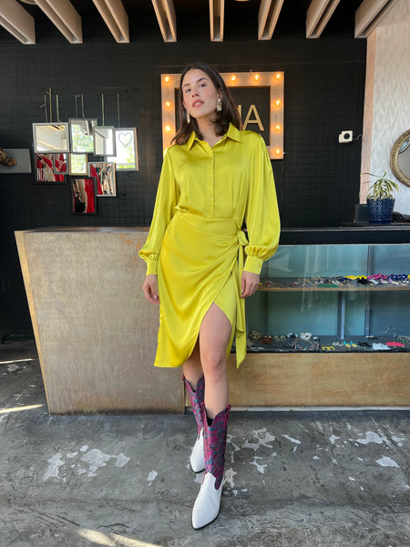 Vestido amarillo envolvente 1