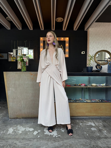 Jumpsuit cuello V