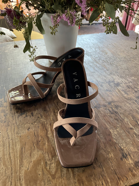 Sandalia Beige
