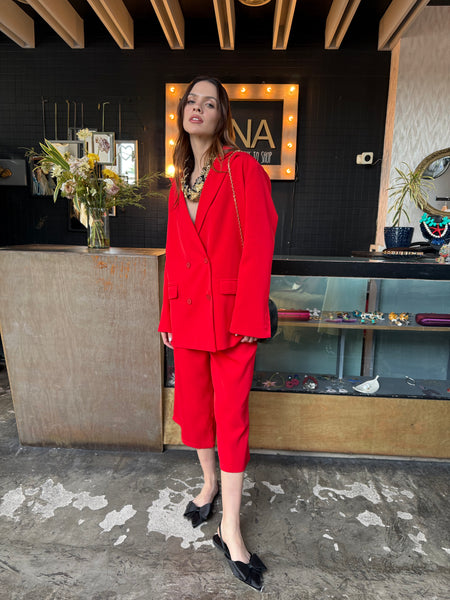 Set Vibrant Red