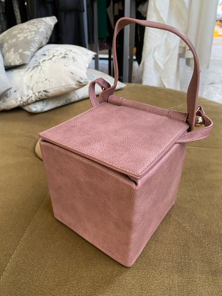 Clutch cubo