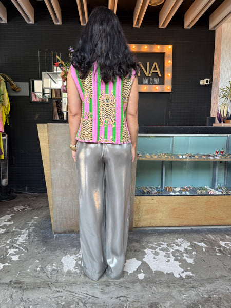 Pantalón metálico