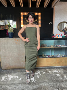 Vestido lápiz militar