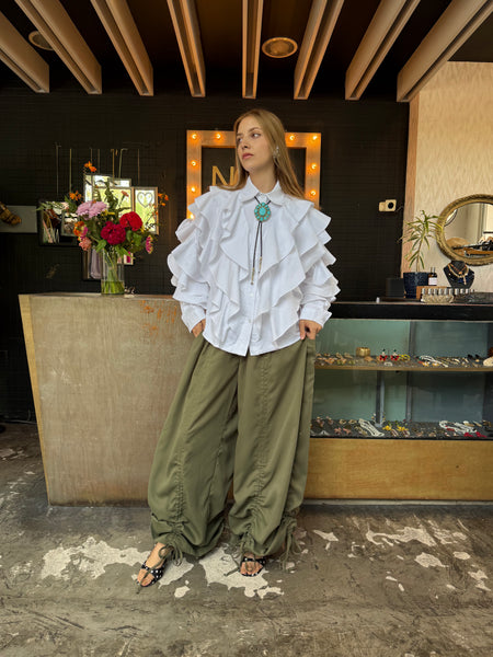 Pantalón con tiras