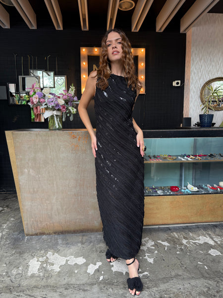 Vestido negro texturas
