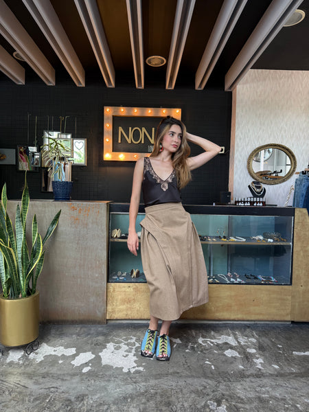 Blusa encaje negra