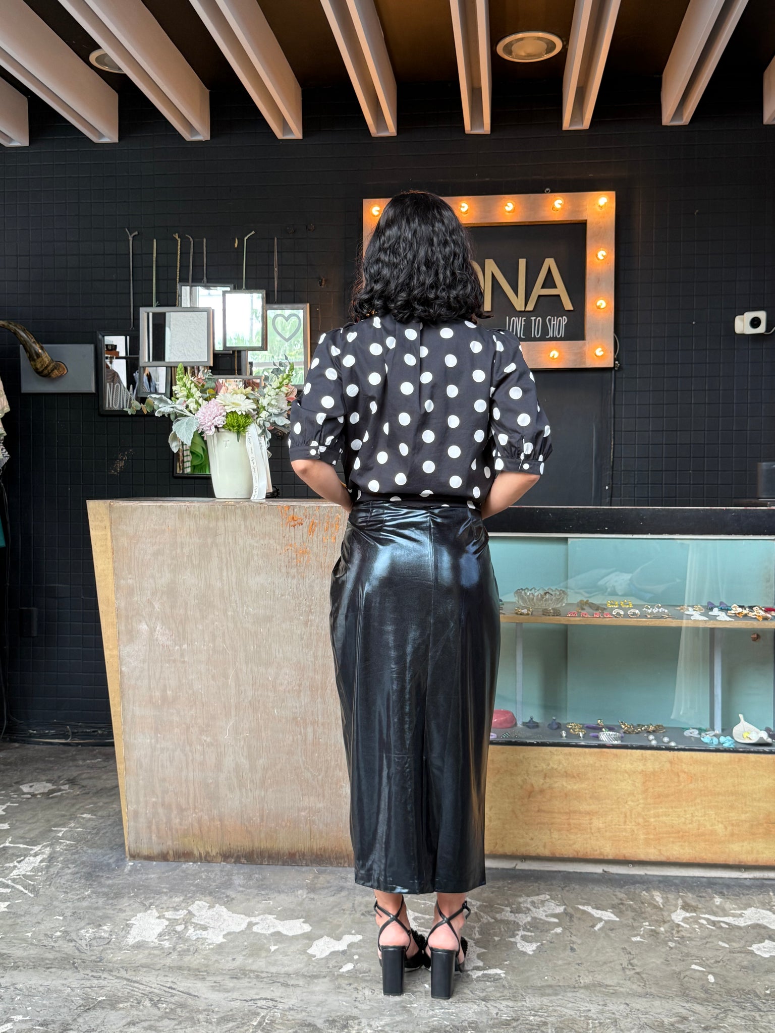 Falda vinipiel negra