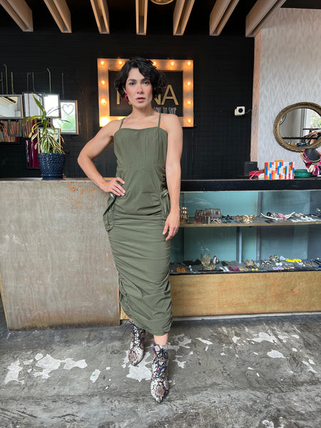 Vestido lápiz militar
