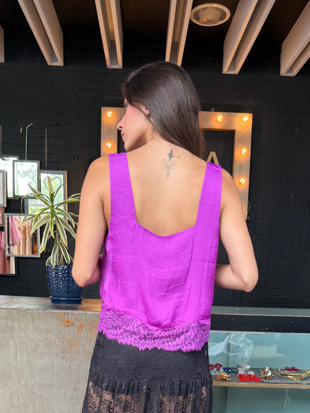 Blusa encaje uva