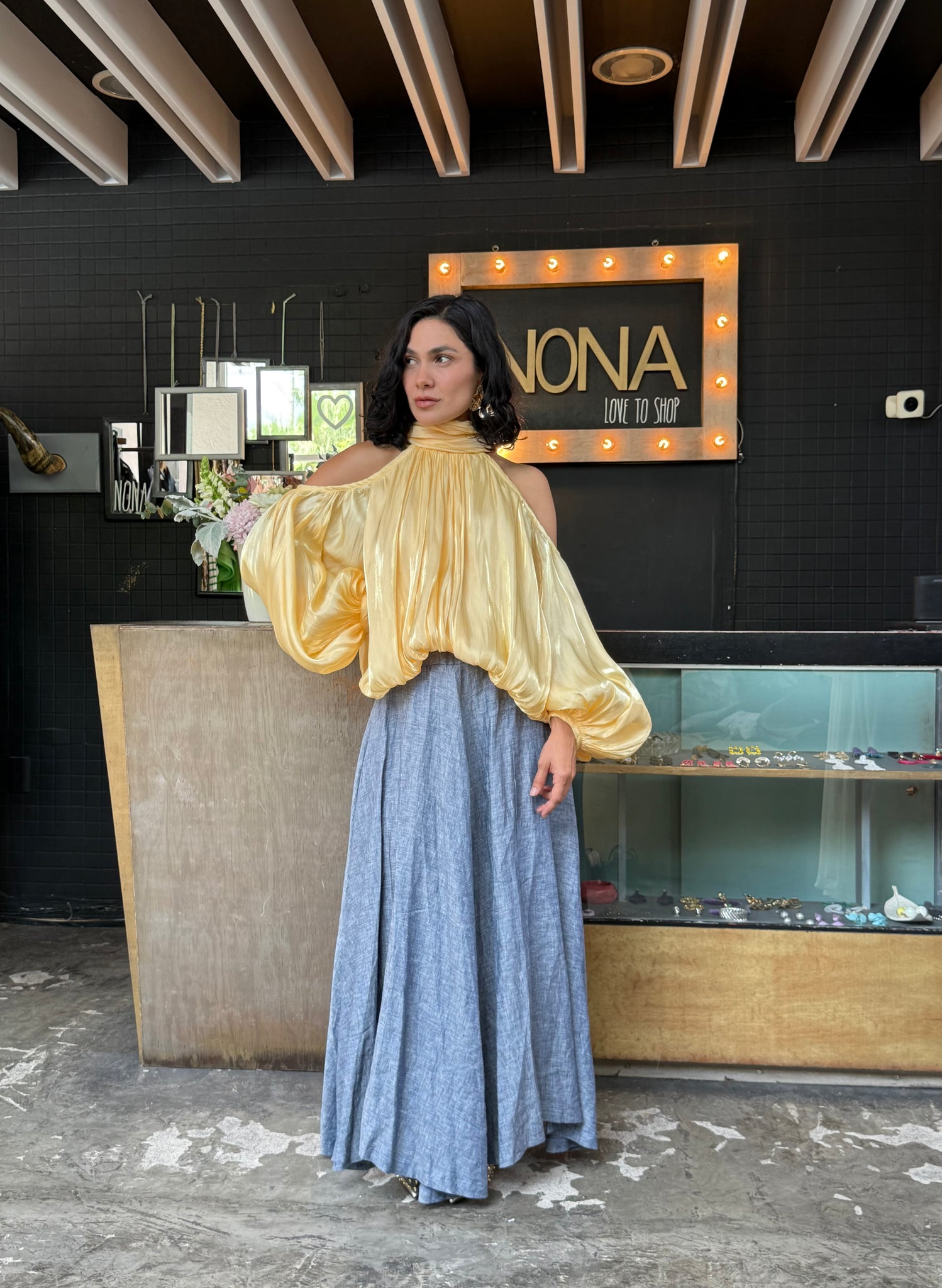Blusa holgada amarillo brillante